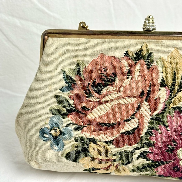 Verdi Mid-Century Vintage Floral Embroidered Bag GUC w/ Gold Tone Chain - Picture 7 of 14